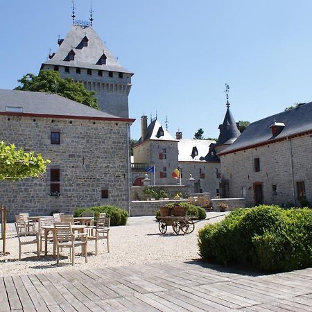 Chateau Jemeppe 마르쉐앵파멩느 외부 사진