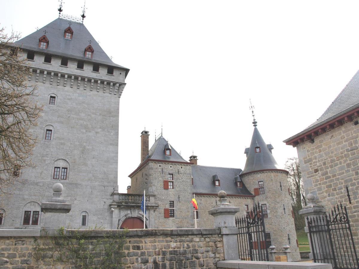 Chateau Jemeppe 마르쉐앵파멩느 외부 사진